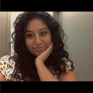 Meet your Posher, Ester